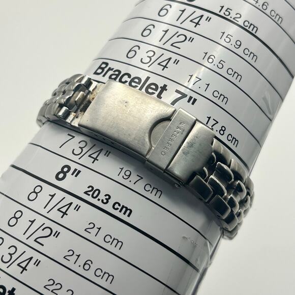 Guess Waterpro Silver Tone Stainless Steel Women’s Watch Working New Battery - Picture 8 of 8